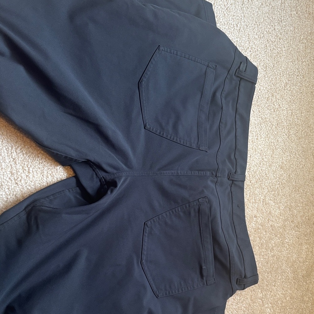 lululemon athletica Men's Black Performance Chinos - Picture 4 of 4